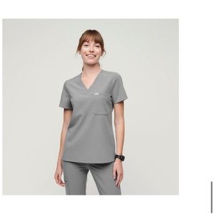 Figs dark space gray Catarina scrub top